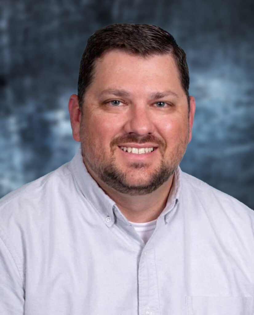 Portrait Headshot of Andrew Poppell