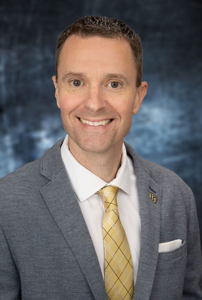 Portrait Headshot of Anthony Pomonis