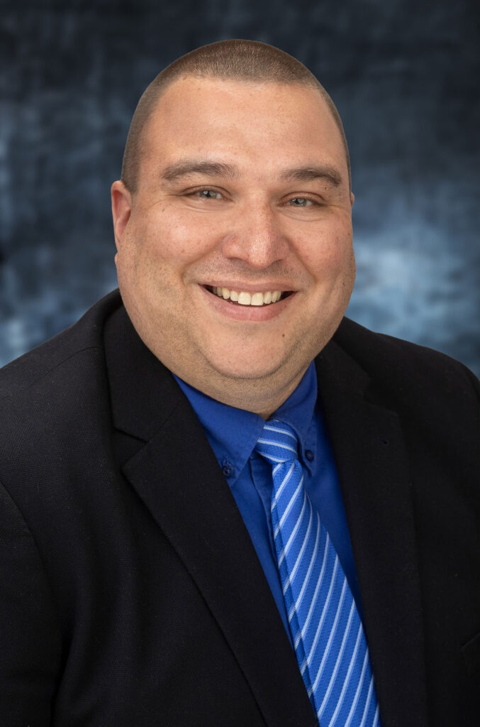 Portrait Headshot of Geoff Kontz