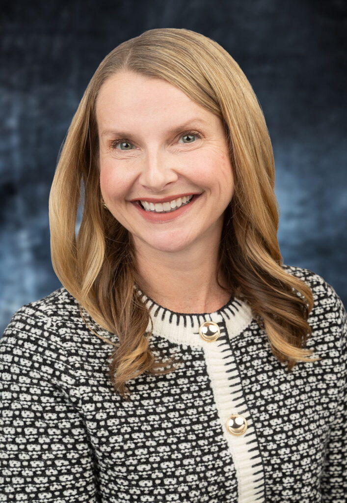 Portrait Headshot of Heather Junod