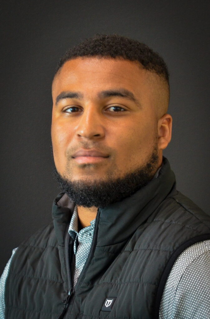 Portrait Headshot of Justin Fribbley